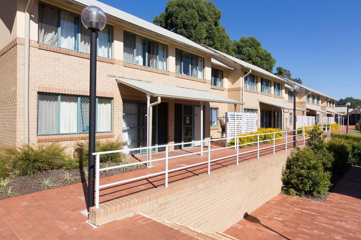 Western Sydney University Village - Campbelltown Exteriör bild
