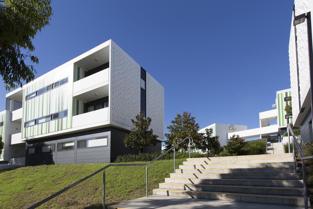 Western Sydney University Village - Campbelltown Exteriör bild