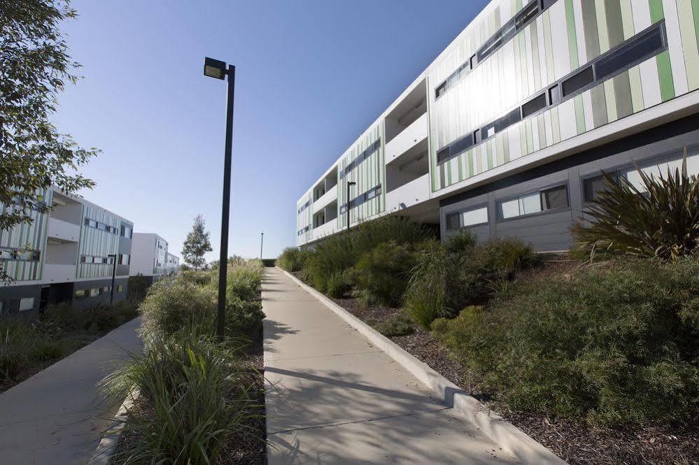 Western Sydney University Village - Campbelltown Exteriör bild