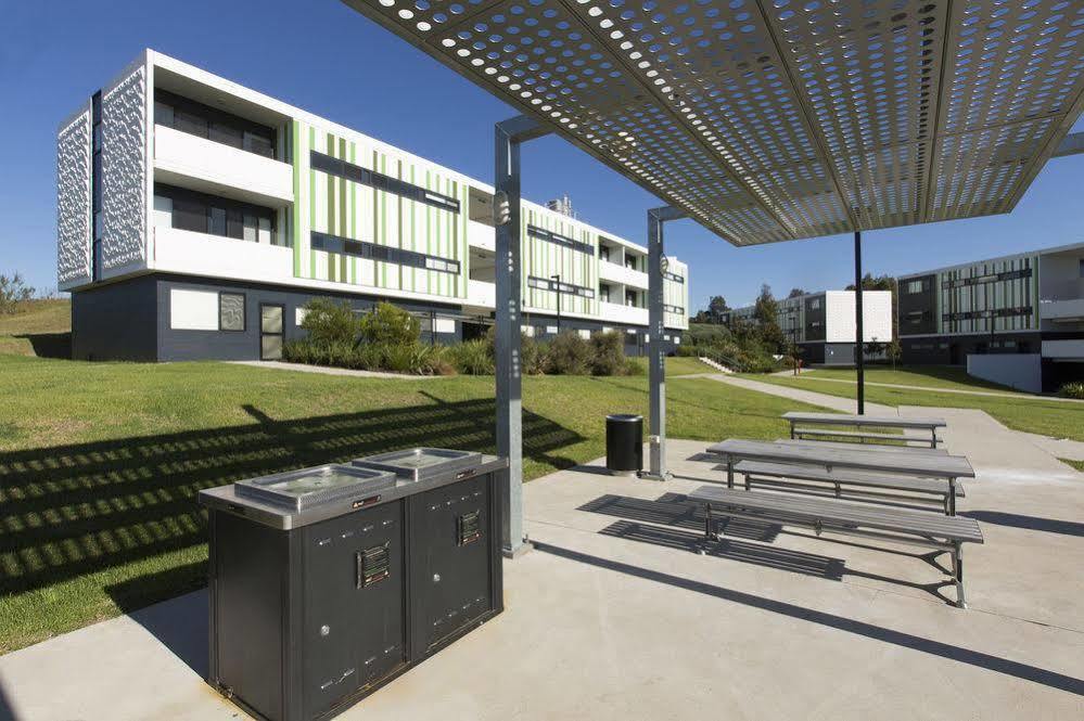 Western Sydney University Village - Campbelltown Exteriör bild